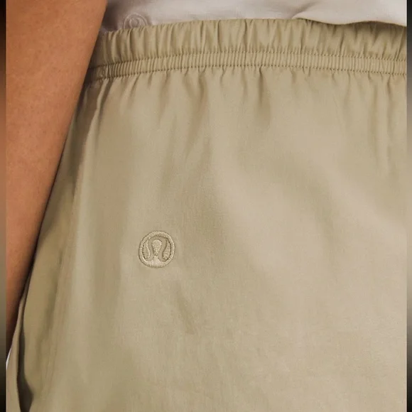 Cotton-Blend Poplin High-Rise Short 4”